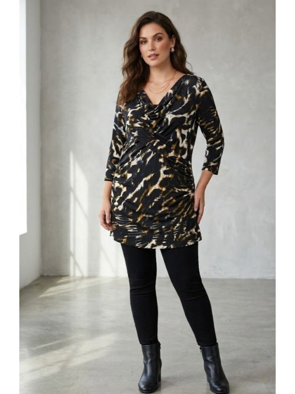 Vince Camuto Womens Black & Gold Abstract Print 3/4 Sleeve Drape Back Top L